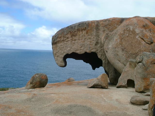 Coastal granite and scrub on Kangaroo Island, South Australia