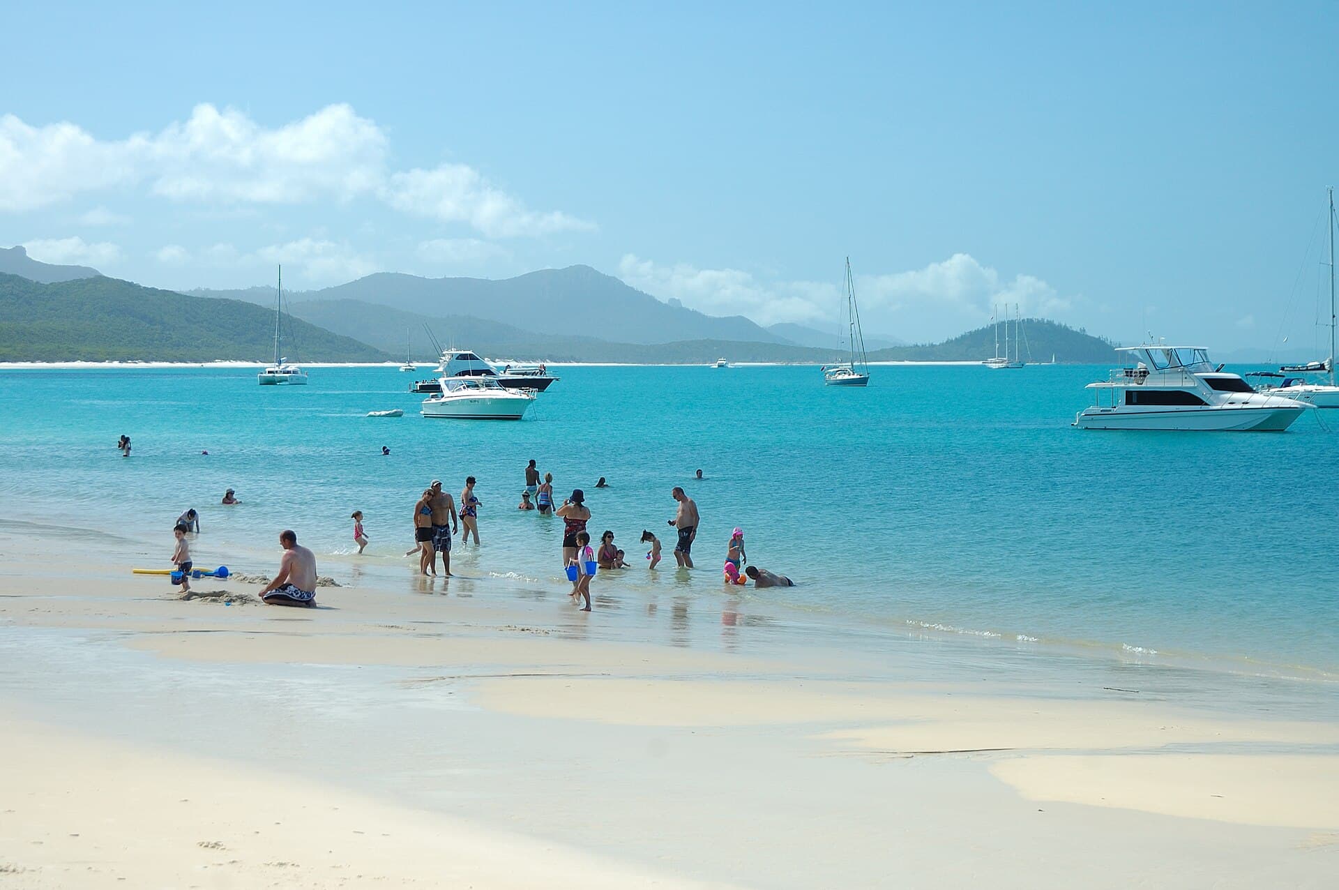 Whitehaven Beach silica sand and turquoise water, Whitsunday Islands